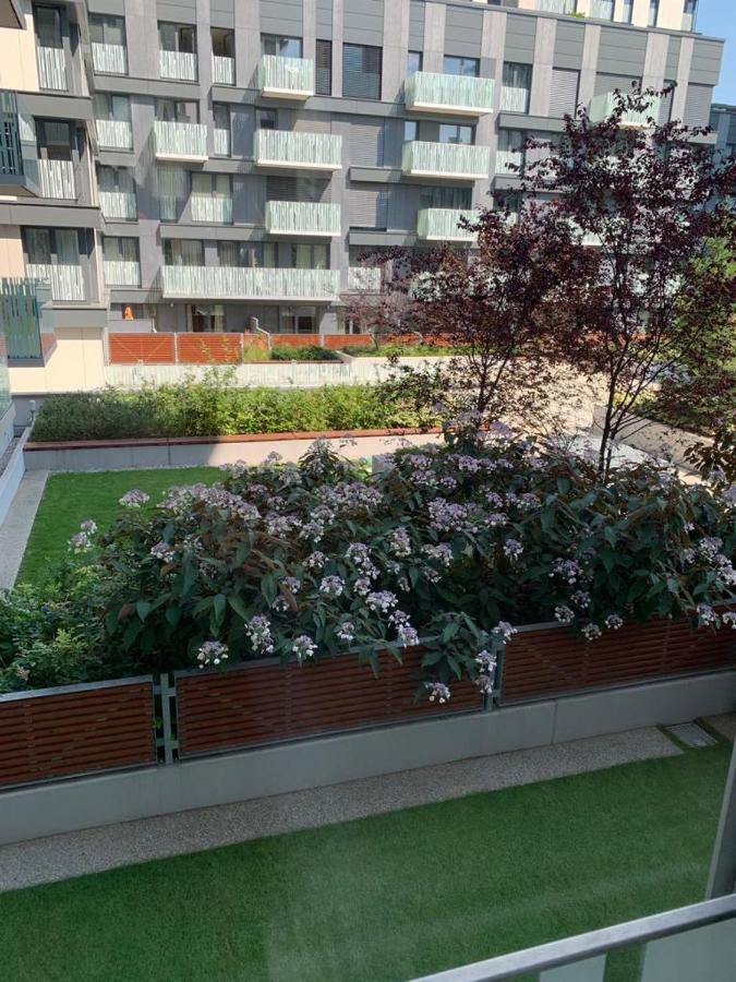 Residence Garden Tower - 8 Min Do Centra, Garaz Prague Exterior photo